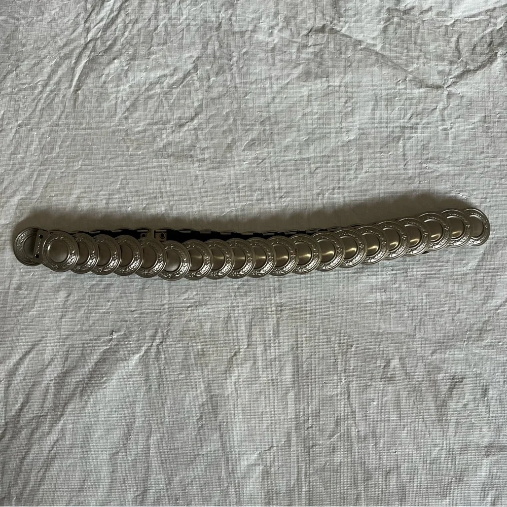 Vintage Metal Round Silver 1” Disc Belt Stretchy Fits Waist 27”-32”